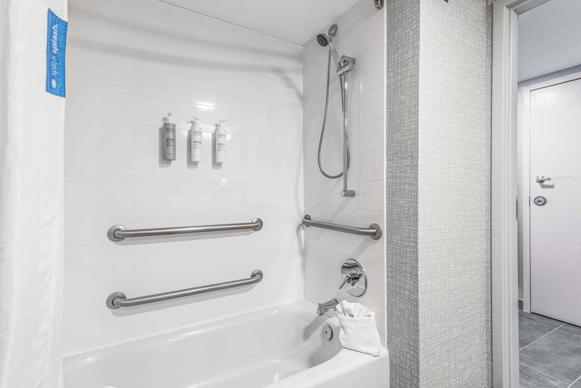 Hampton Inn Columbus-North Kültér fotó