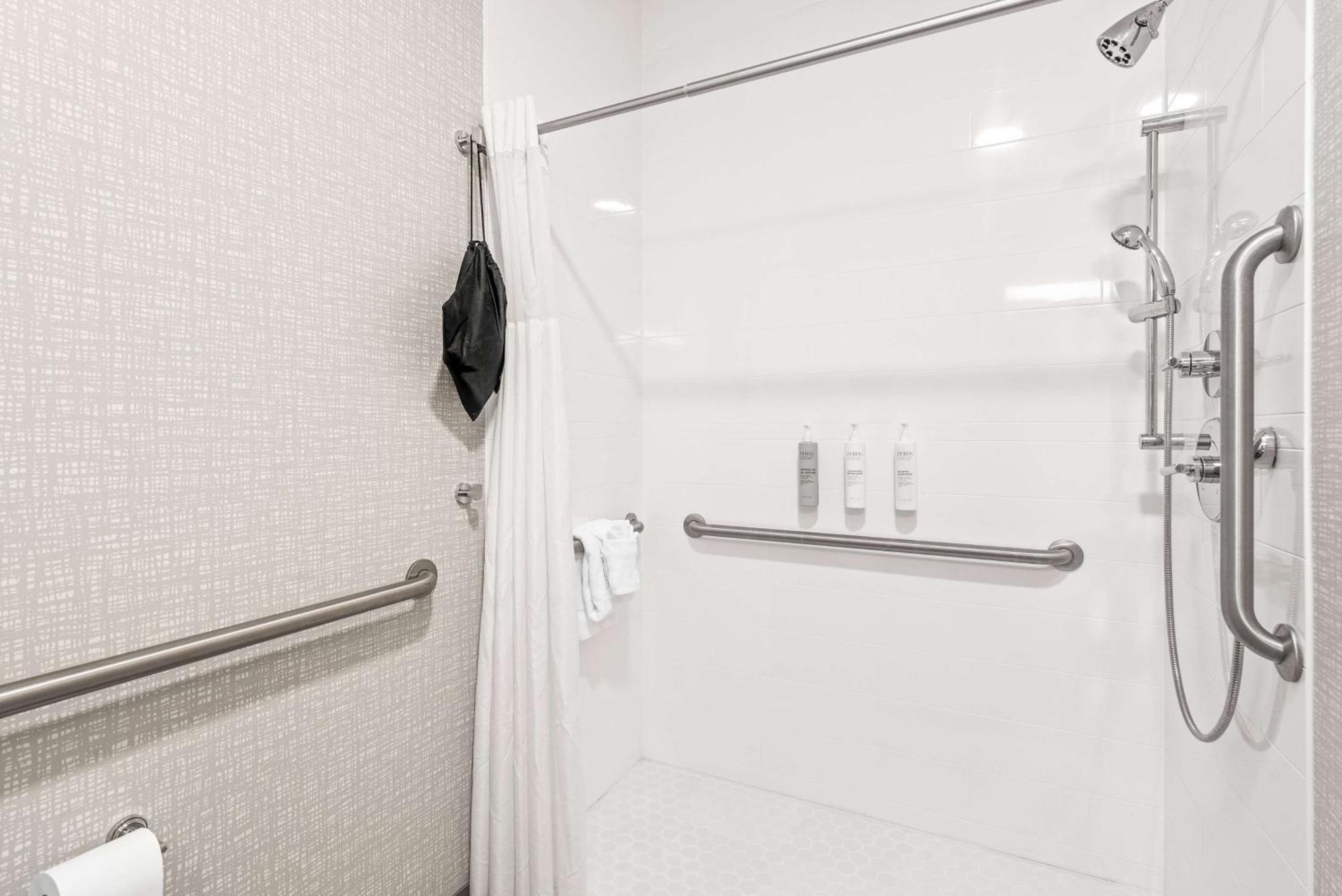 Hampton Inn Columbus-North Kültér fotó