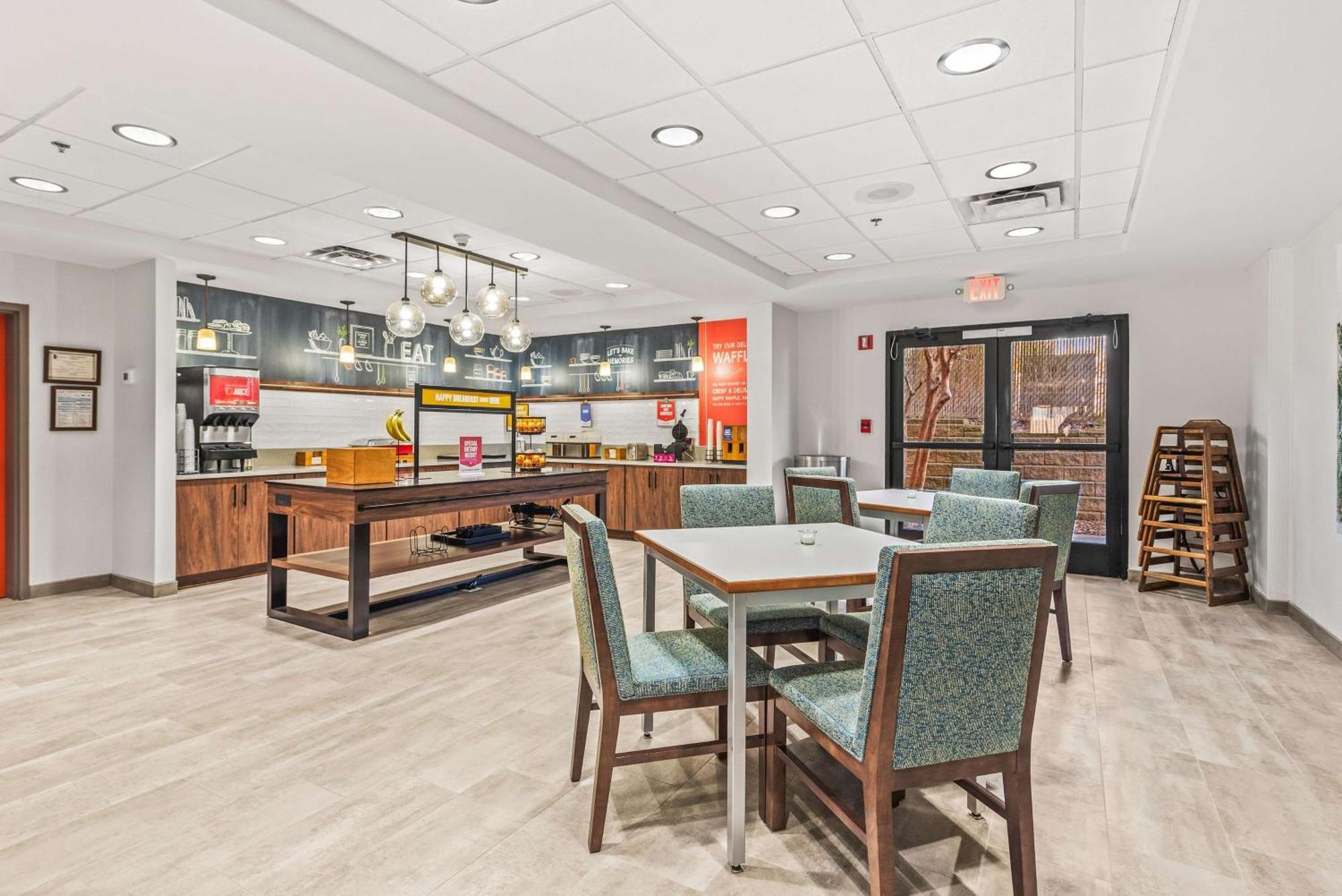 Hampton Inn Columbus-North Kültér fotó