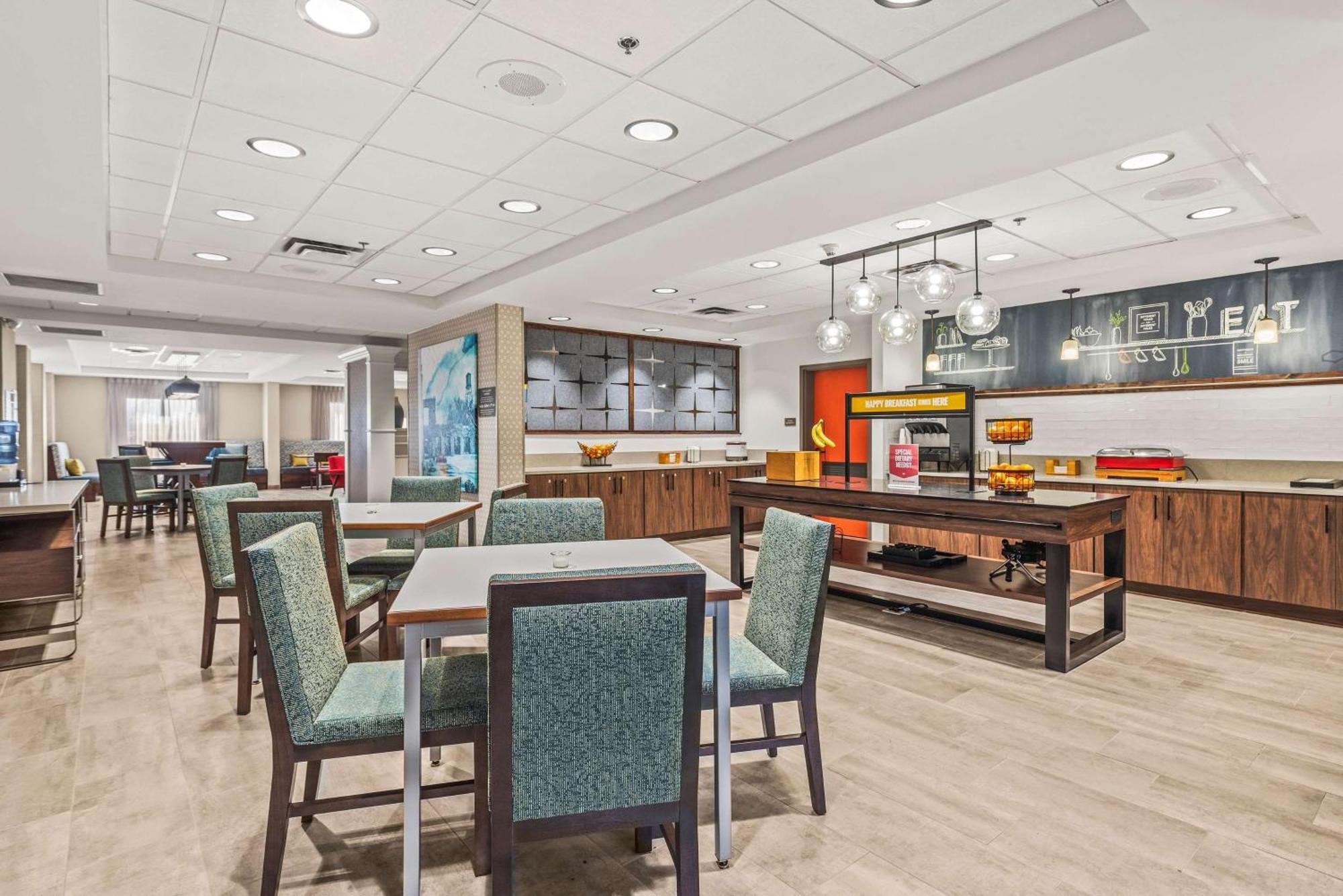 Hampton Inn Columbus-North Kültér fotó