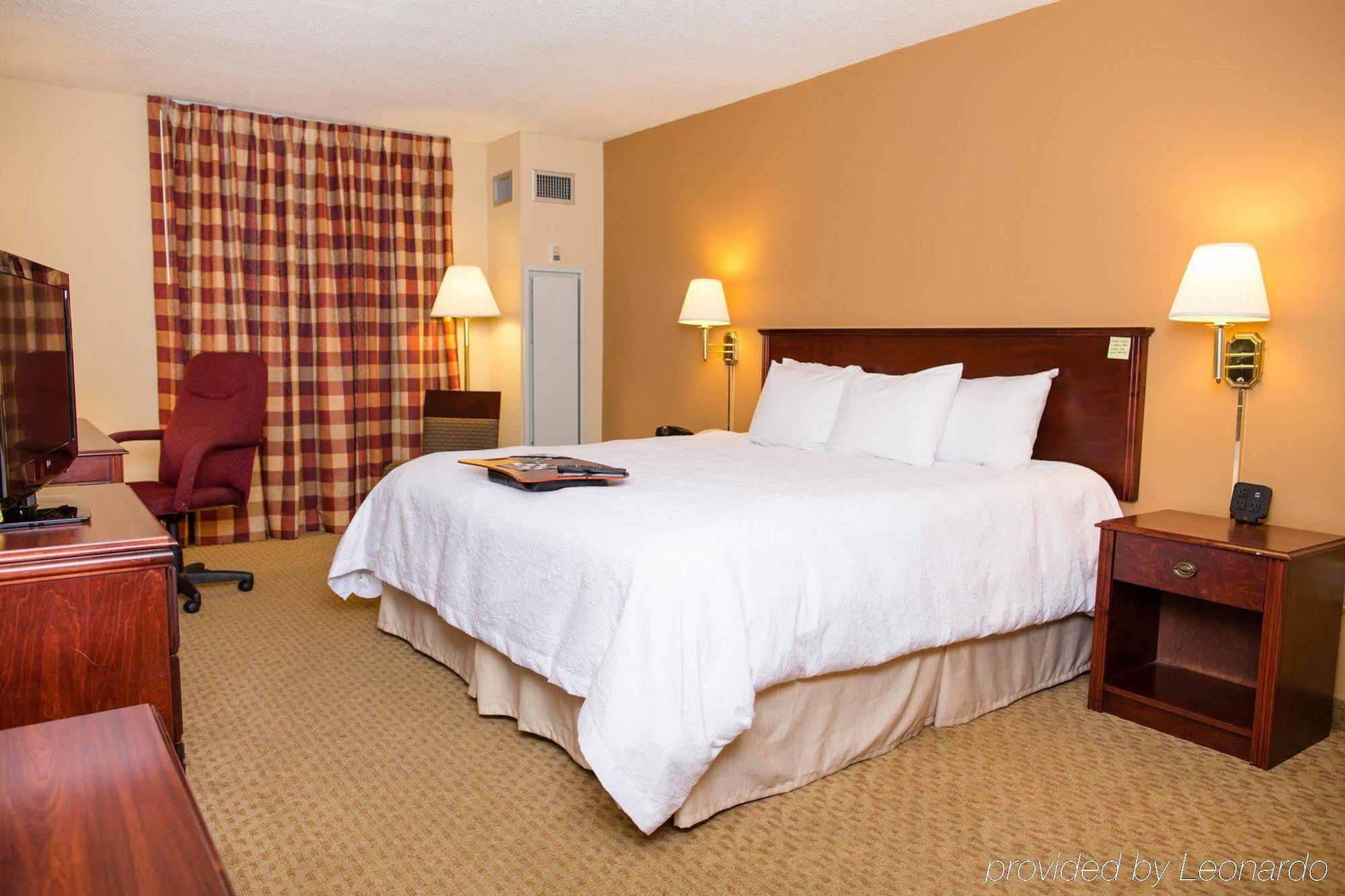 Hampton Inn Columbus-North Kültér fotó