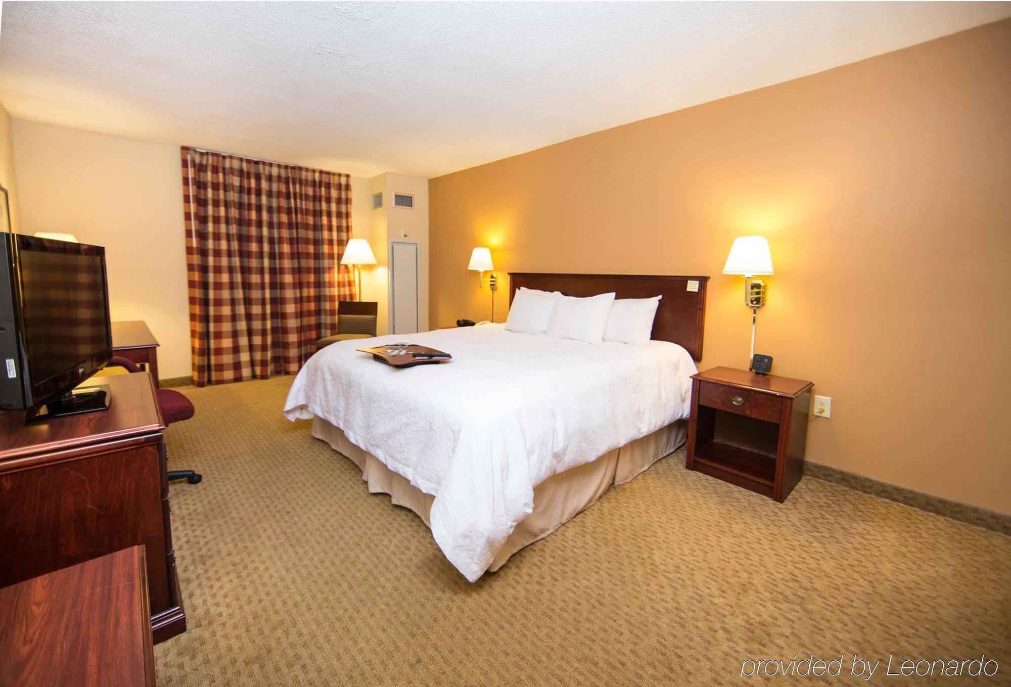 Hampton Inn Columbus-North Kültér fotó