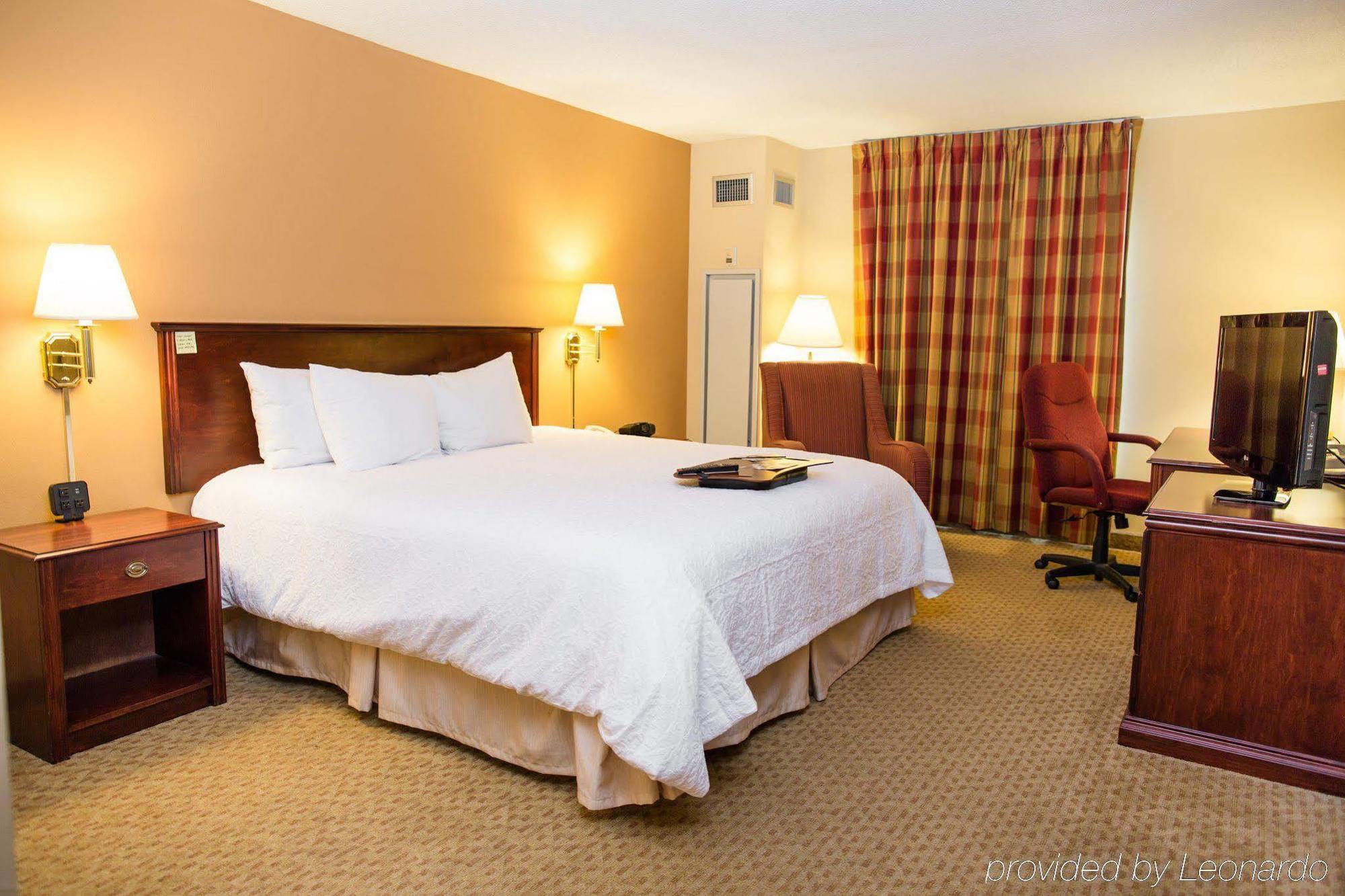 Hampton Inn Columbus-North Kültér fotó